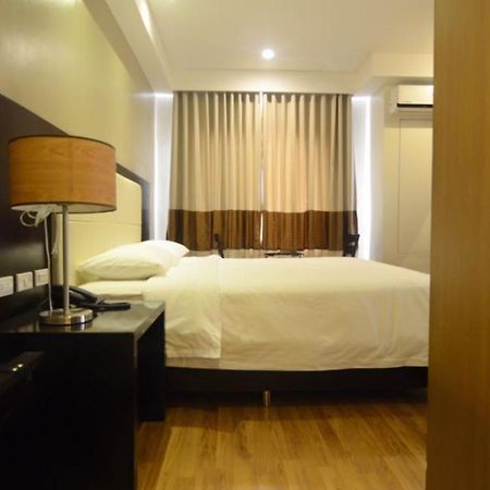 Ever O Business Hotel Замбоанга Екстериор снимка
